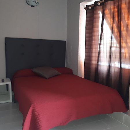 Pension Jamaica Valence Extérieur photo